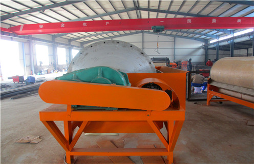 輥磨機(jī)，單傳動(dòng)高壓輥磨機(jī)質(zhì)量好， 單傳動(dòng)高壓輥磨機(jī)質(zhì)量好，磁場(chǎng)一般為多少_磁塊如何排列